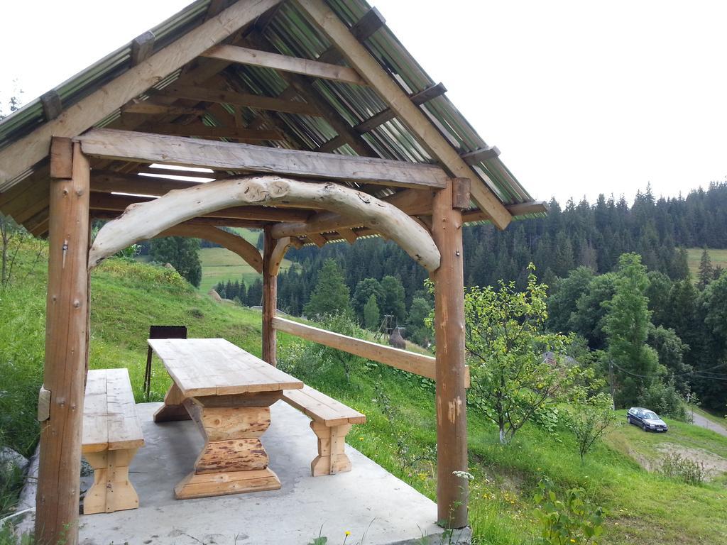 Na Gorbochku Hotell Podobovets Exteriör bild