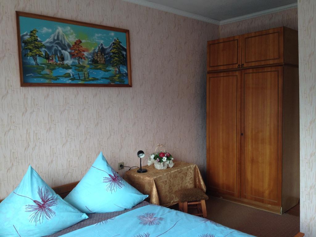 Na Gorbochku Hotell Podobovets Exteriör bild
